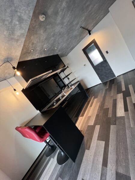 横浜市にてマンション内装・水回りリフォーム〈和室から洋室〉の施工後写真